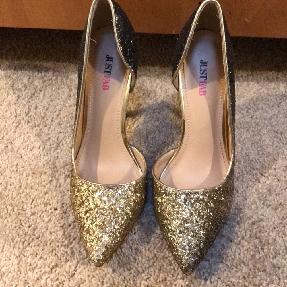 JUST FAB size 8.5 Gold/ copper shiny heels